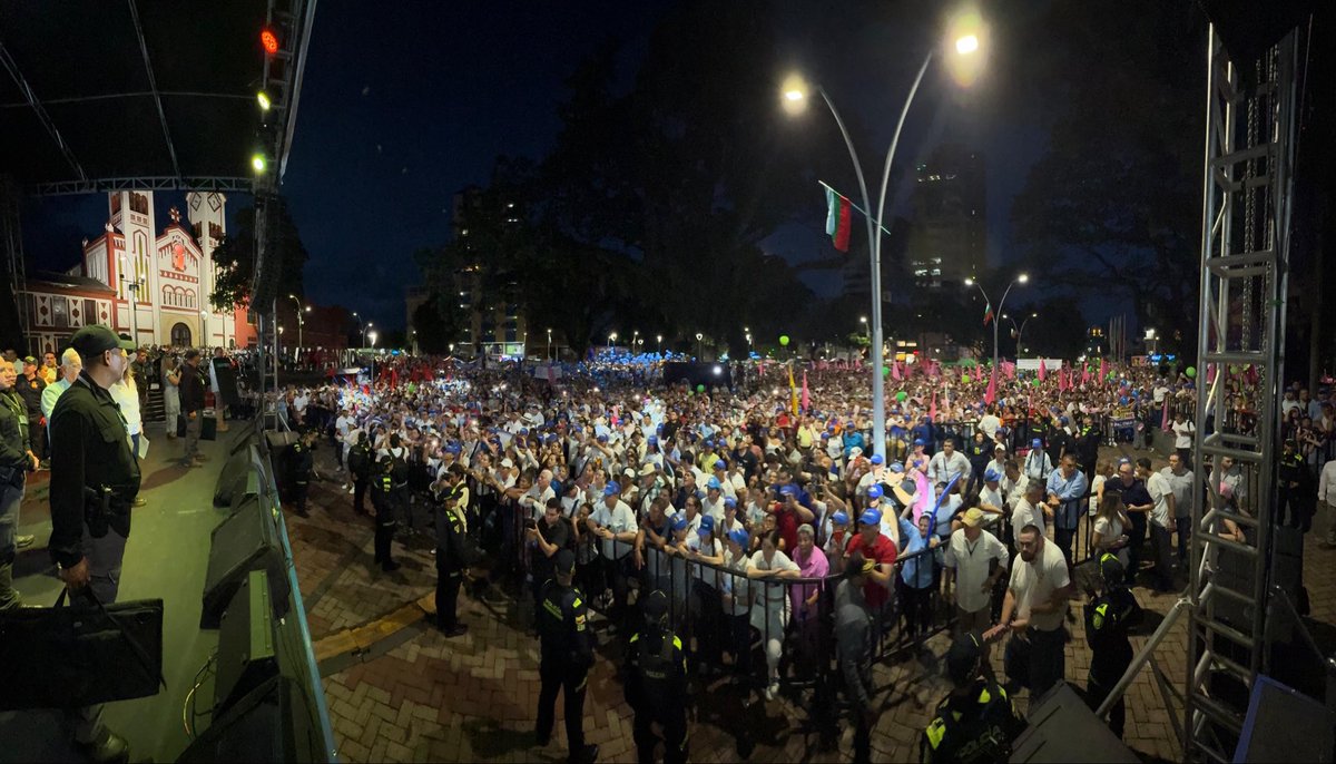 Paloma convoca y suma. El país la conoce: es la de siempre. Será la primera mujer presidente y quien saque a Colombia adelante tras el desastre en que nos deja Gustavo Petro.