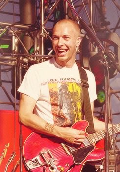 daily coldplay tweet media