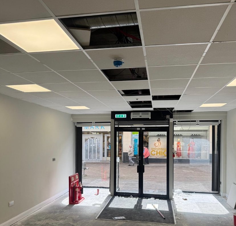 VaultSystems's tweet image. PREPPED FOR PROGRESS! 😎

➡️ Plenty of preparation under way at this unit as we install systems to ensure this business is covered when it comes to fire safety/security!🚨

📞 0141 433 8391 
📧 service@vaultsystems.co.uk
🌐 vaultsystems.co.uk
#FireAlarms #Scotland #Security
