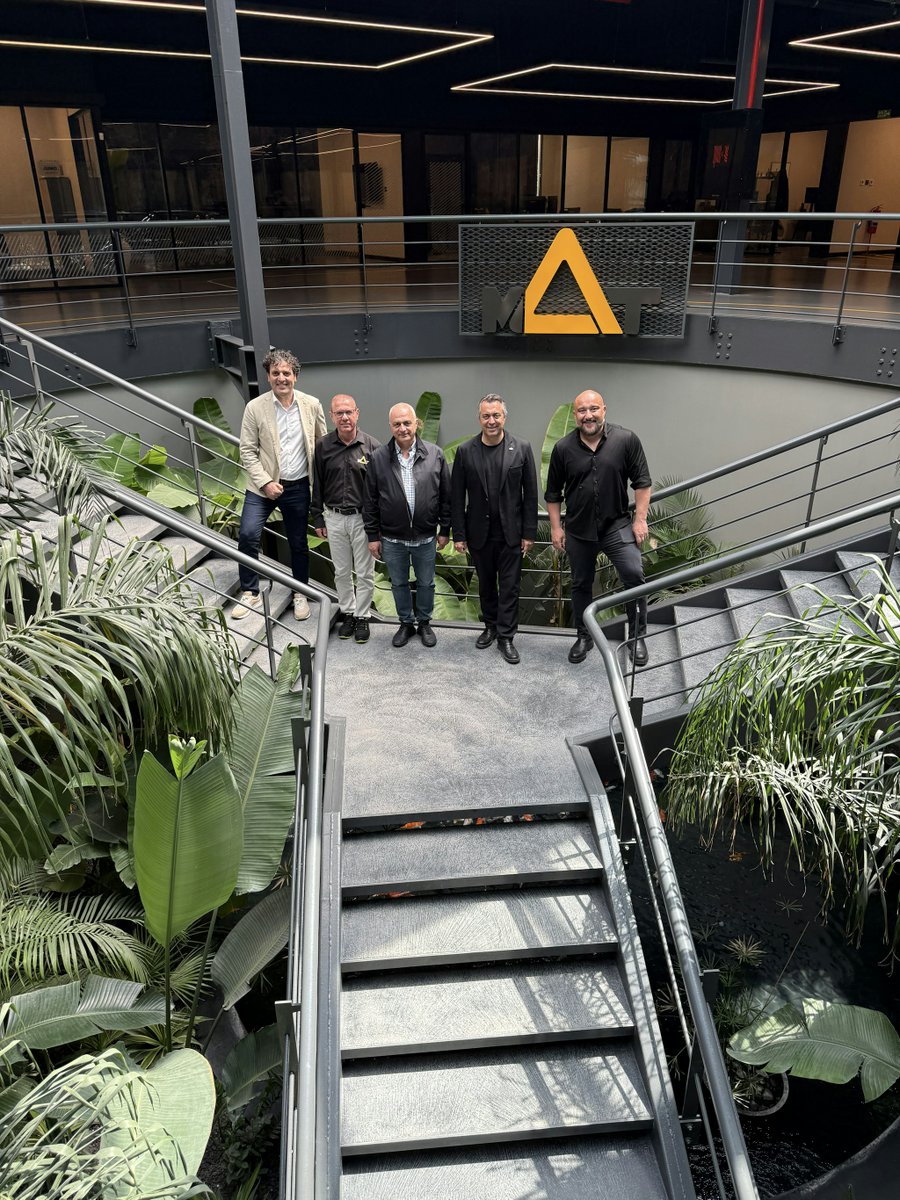 MAT_LSS's tweet photo. Mr. Ufuk Atakan Demir, Chairman of the Aegean Fisheries and Animal Products Exporters' Association, and Mithat Acar of More Aquaculture visited MAT’s facility this week. We thank them for their valuable visit. #WhatTheMATIsGoingOn https://t.co/R3UR5vi5mf