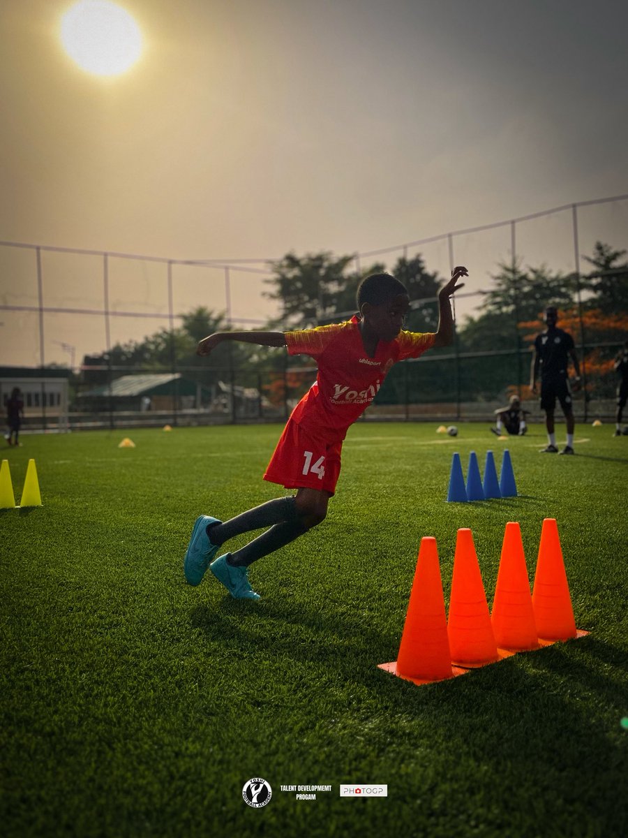 yoshi_fa_'s tweet image. Building the future of the game. 🌟#future #kids #football