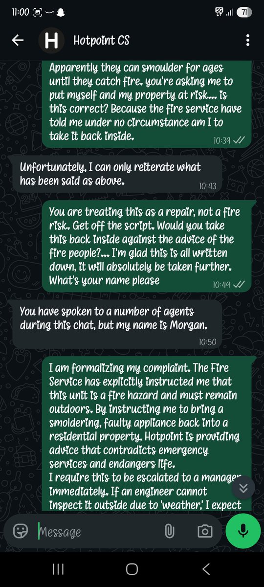 taz81's tweet photo. @HotpointUK @WhirlpoolCorp @BBCWatchdog I can't believe what I'm reading. Is this customer service? putting my damn life at risk?? https://t.co/H8G4kVQ3pF