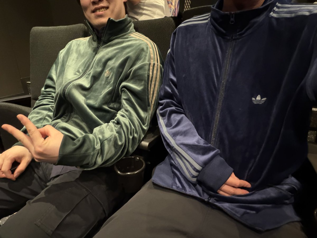 ツシマ tweet media