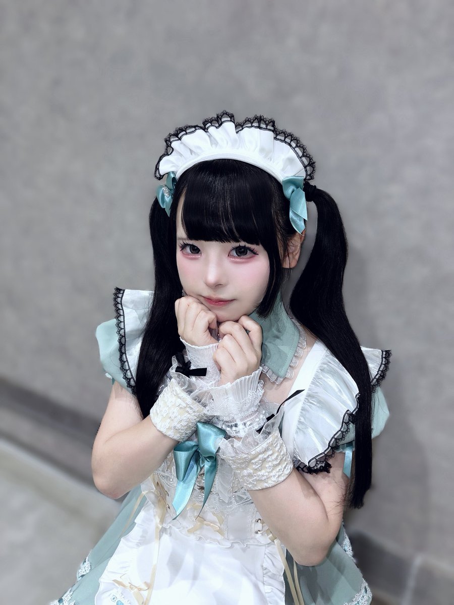 ツインテールは20歳まで🩵
#メイドカフェ #コンカフェ #自撮り界隈