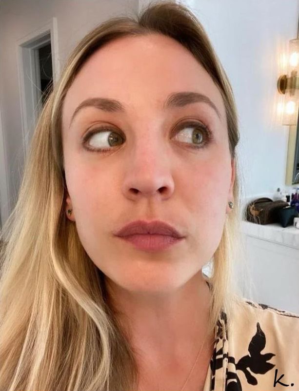 Kaley Cuoco tweet media