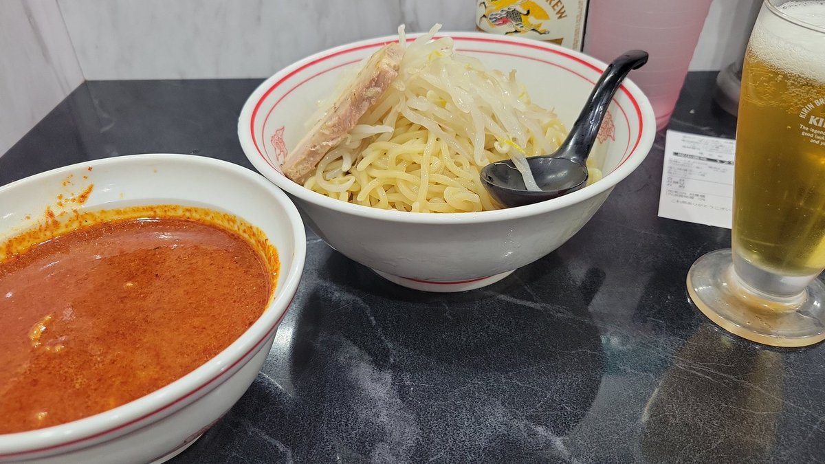 orste's tweet photo. 飢えには勝てませんでしたの冷し味噌辛さ三倍大盛り https://t.co/rSVRq5FSxV