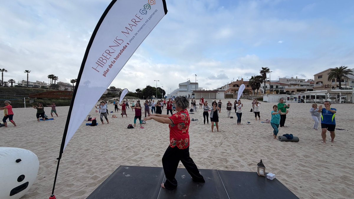 AmbumarSyA's tweet image. Buenos dias!

A pesar de las nubes, estupenda mañana para disfrutar de las actividades de #HibernisMare en 📍Mil Palmeras

Tenemos un fin de semana cargado de actividades!, no te lo pierdas!

#HealthyHabits #beachlife #playatodoelaño