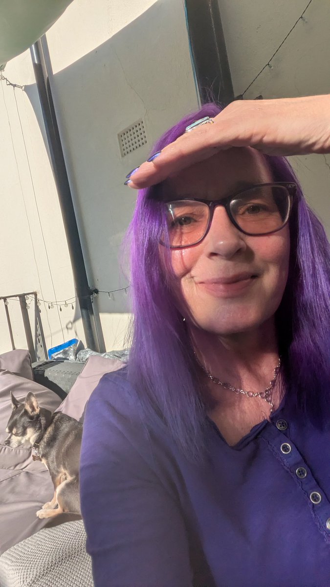 Claire Behind The Hair tweet media