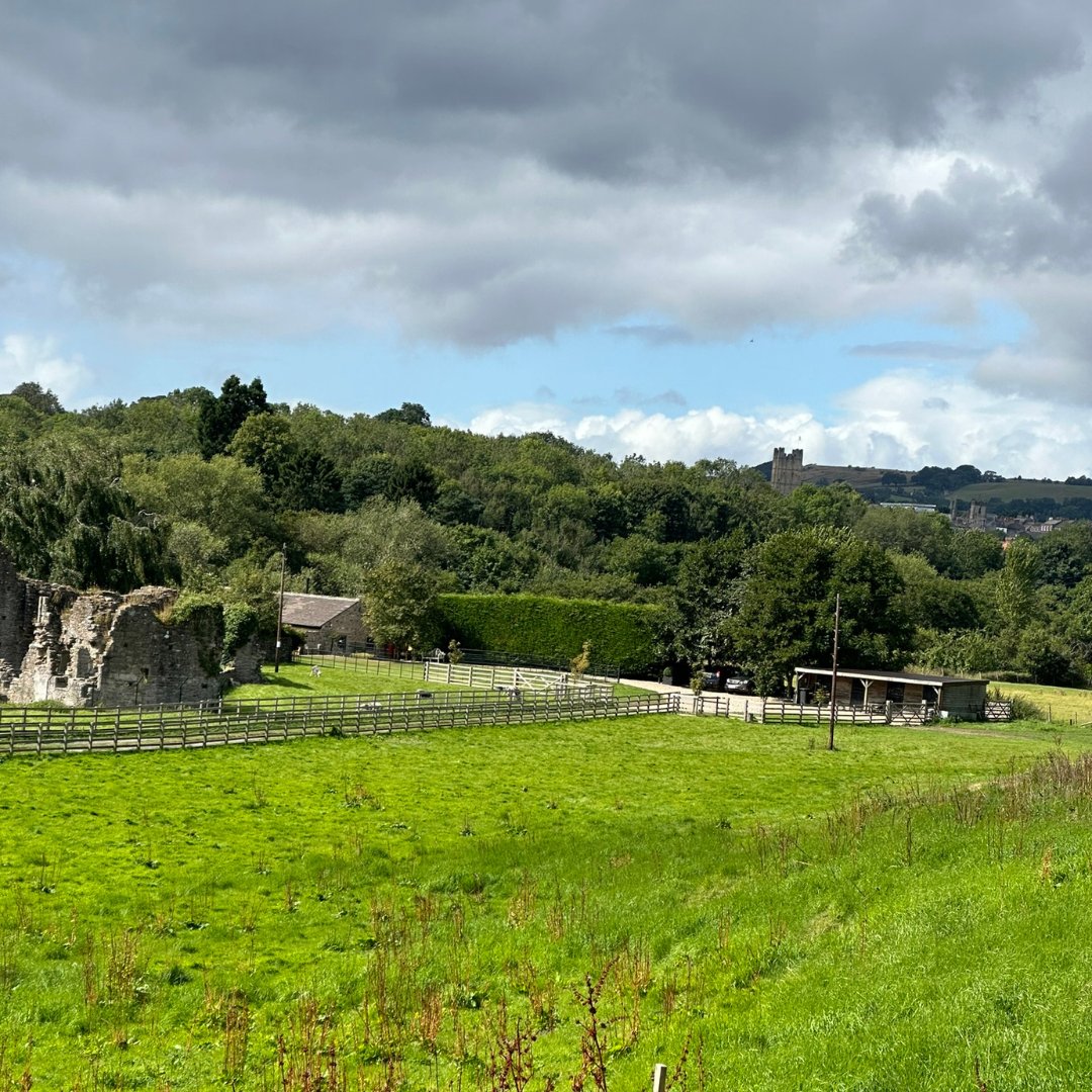VincentFaithUK's tweet image. Good Morning Everybody ☀️

Hope you all have a wonderful day.

1st May 2026

#Richmond #Yorkshire #countryside #nature #hiking #outdoors #drone #walking #photography #goodmorning #fridaymorning