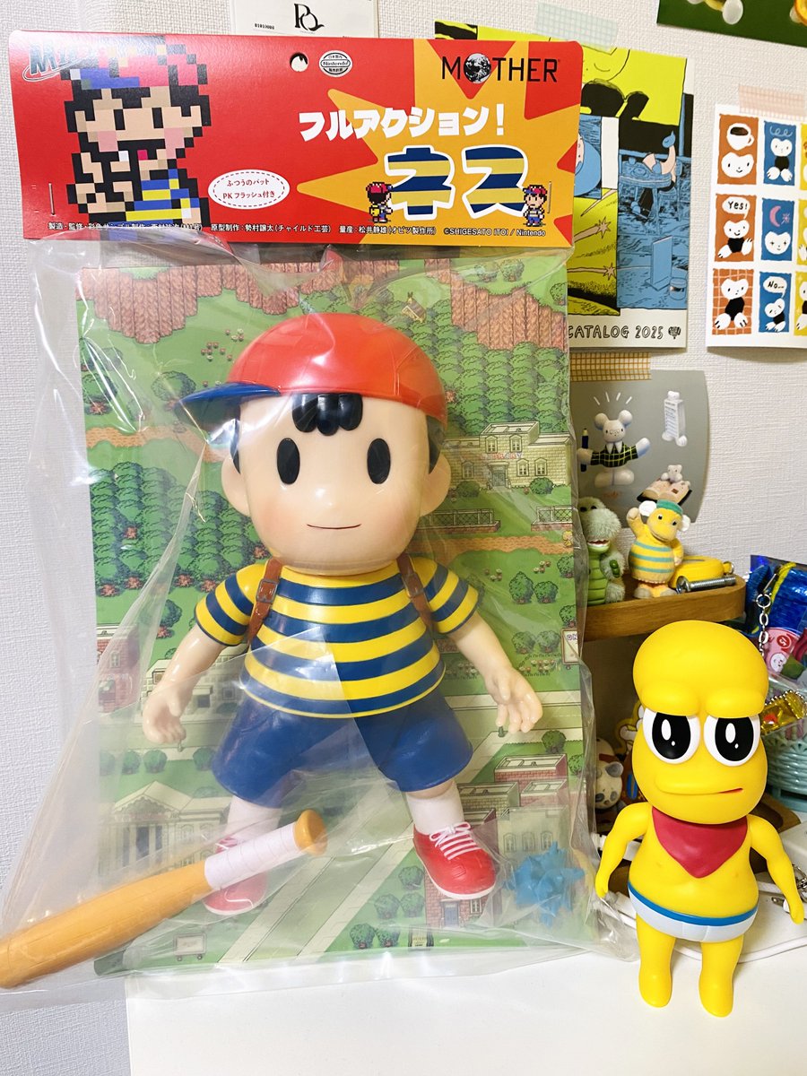 ネスのソフビ届いた！(約3万円) ピーナッツくんと比較してもめちゃデカい💥