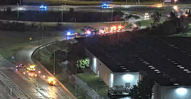 BillWest5's tweet image. Illinois
NB I-355 exit ramp to EB Army Trail Rd.
Vehicle fire blocking the ramp.
Crews on the scene.
#Illinois #ChicagoScanner