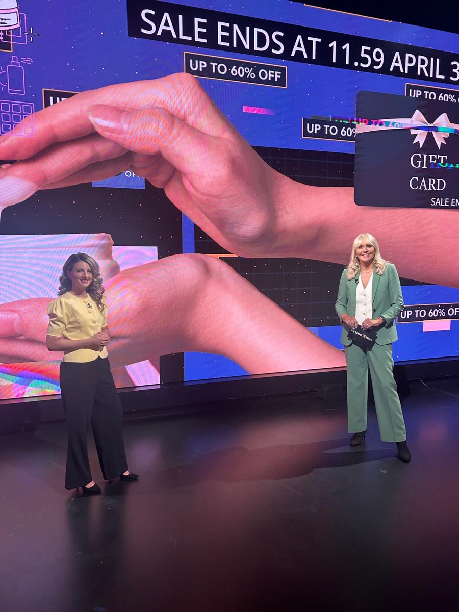 Muriel_Foley's tweet image. Great to be back in the RTE TV Studio yesterday with Miriam and Fran. Thank you for tuning in and for the lovely messages! You can watch last night’s Prime Time episode on the RTE player- about 19mins in 📺 @RTE_PrimeTime #primetime @RTEOne