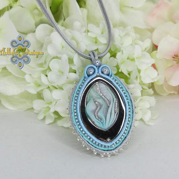 MollyGDesigns's tweet image. 40% off for 4 days. Shop wide Bank Holiday Sale.

etsy.com/shop/mollygdes…
#bankholidaysale #mhhsbd #etsysale #giftideas