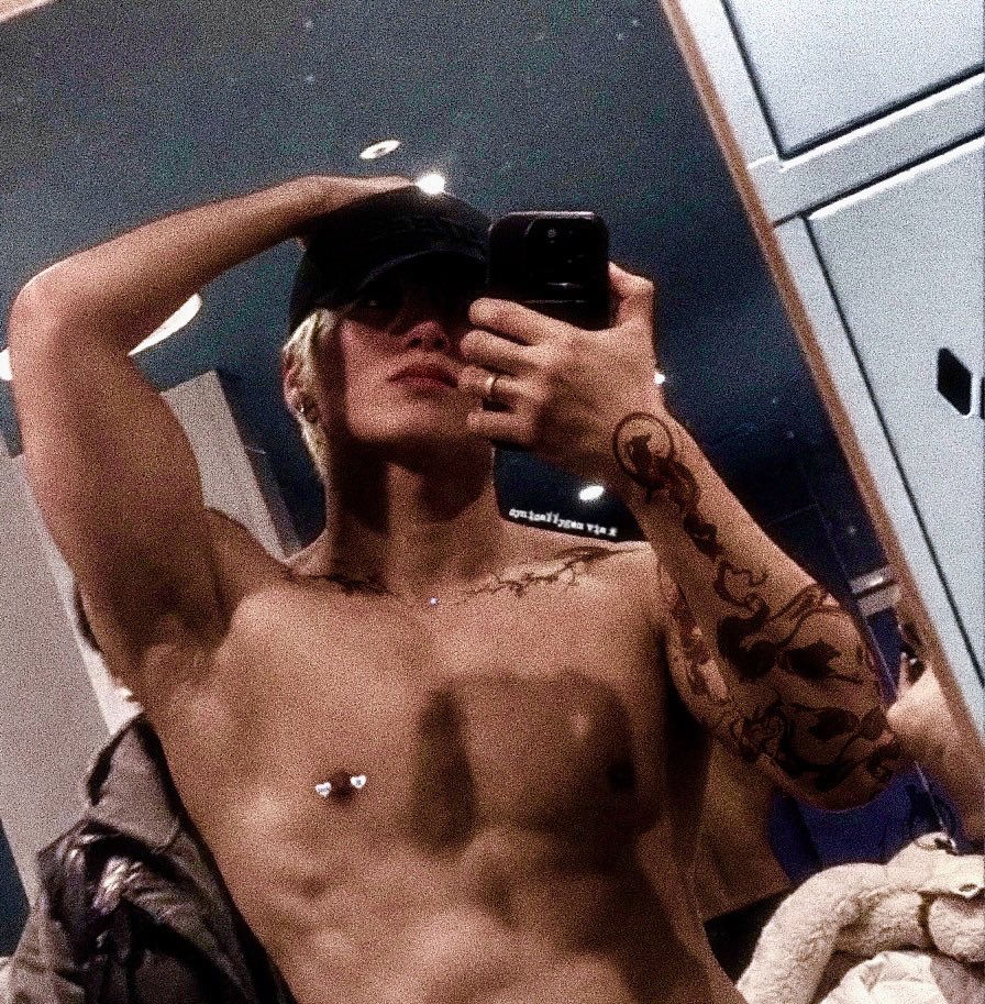 — Gemini : ꫂ᭪݁ tweet media