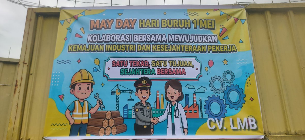 Darma2711's tweet photo. Selamat hari buruh pabrik pengolahan kayu (plywood) yang tak kenal may day. 
Tetap semangat walau gaji masih di bawah UMK. 💪🏻 
#HariBuruh #MayDay #MayDayStrong https://t.co/jQLMR8dZvx