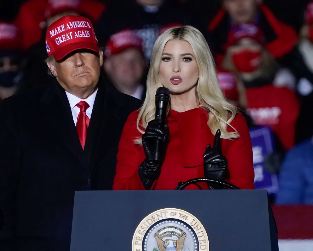 Ivanka Trump RV Q 🇺🇸 tweet media