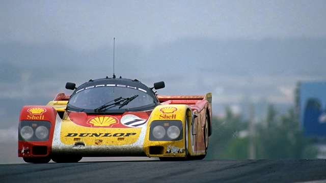 Rinoire's tweet image. #OldSchoolRacing
#LeMans24 1988
#Porsche 962 C
Derek Bell / Hans Stuck / Klaus Ludwig
Second position