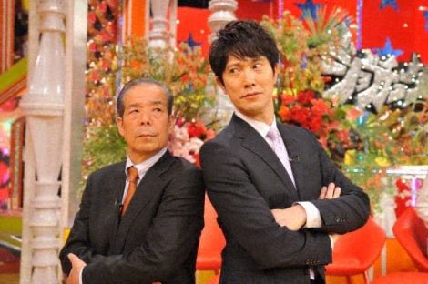 明日の土曜日🖊️🖊️🖊️
夜のガッコでこの方の特別授業あり〼
5/2(土)1限目17:30〜18:15 
一般参加大歓迎(資料代500円のみ)
内容は我々スタッフも予測不可能🤫
楽しみです♪