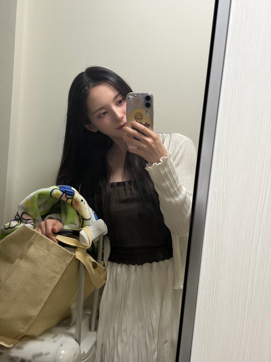 mashirochat's tweet photo. 260417 || 🍡📸 https://t.co/co2ORp3odS