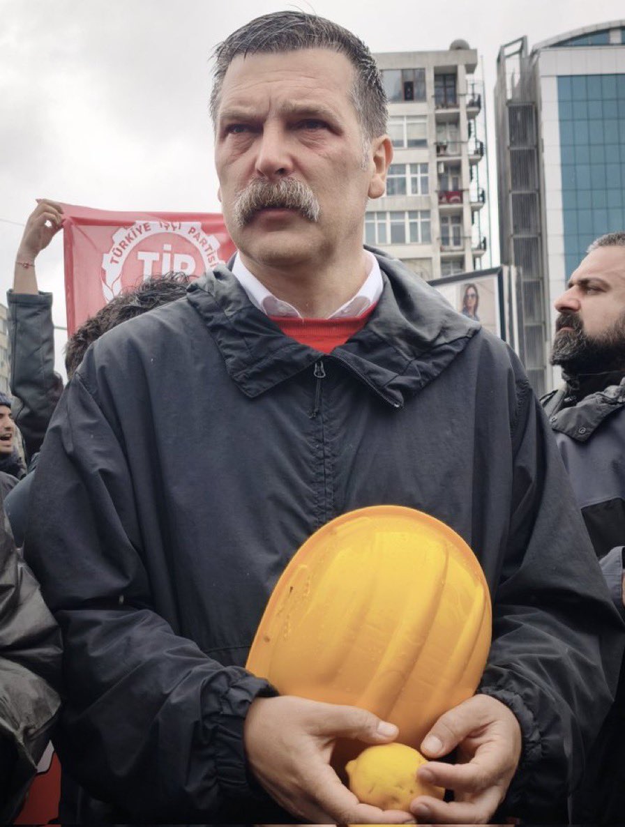 burunarda's tweet photo. Zorunlu acil ihtiyaç listesidir ;

599 tane daha  Erkan Baş ❤️

Ancak o zaman bu iktidar değişir yoksa gerisiyle bir şeycikler olmaz !! https://t.co/PwjVng96BG