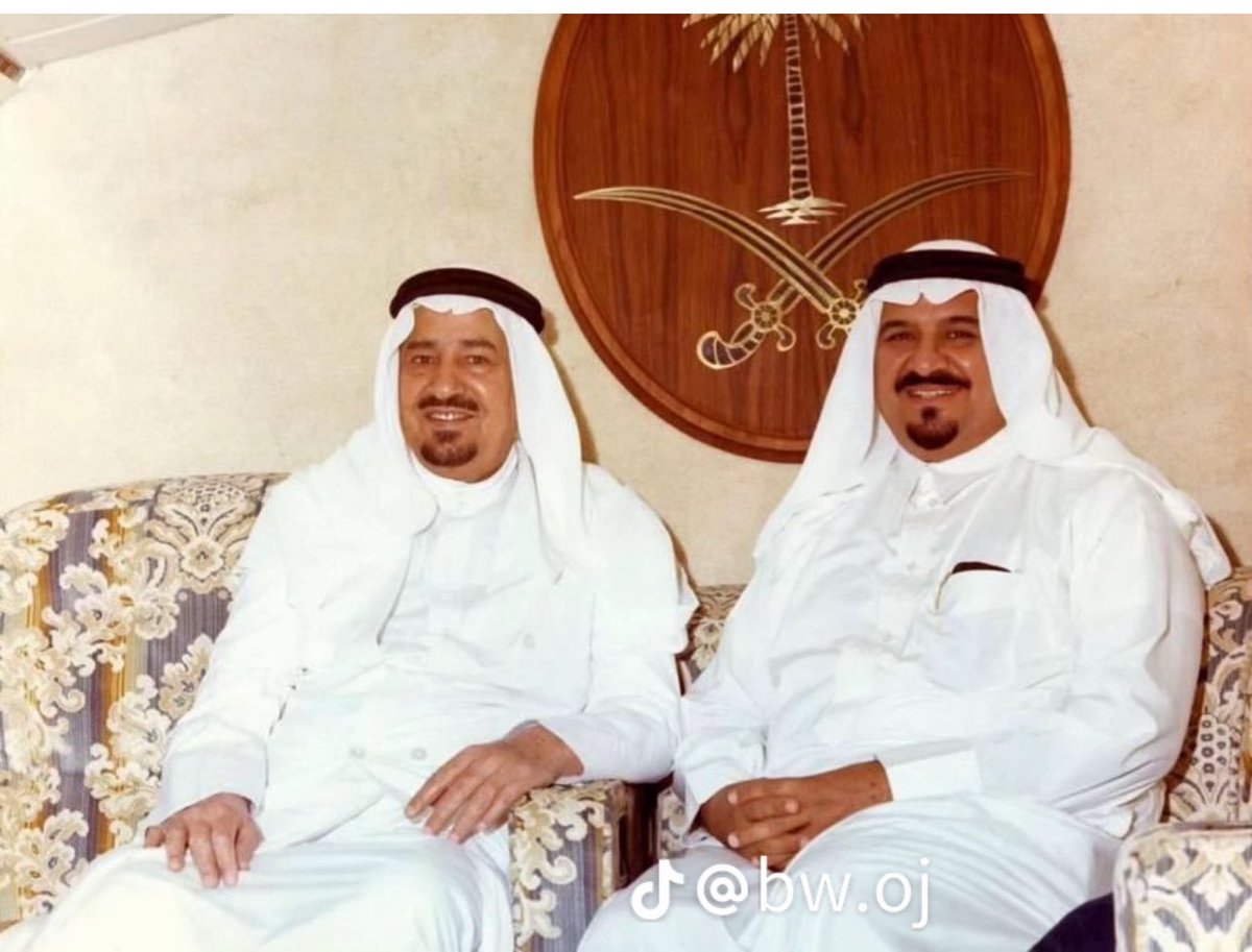 الملك خالد بن عبدالعزيز والأمير سلطان بن عبدالعزيز رحمهما الله