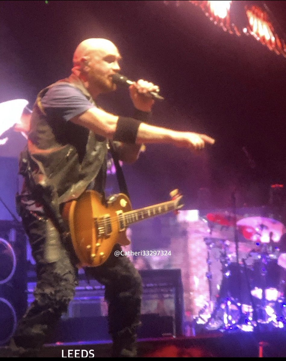 Catheri33297324's tweet image. Legend!🎸✨🌟✨ miss him 🥺💔
#MarkSheehan loved and remembered always 🫶🏻🤍
✨💫🌟🎸 🕊️ 
#ArmsOpen #Always