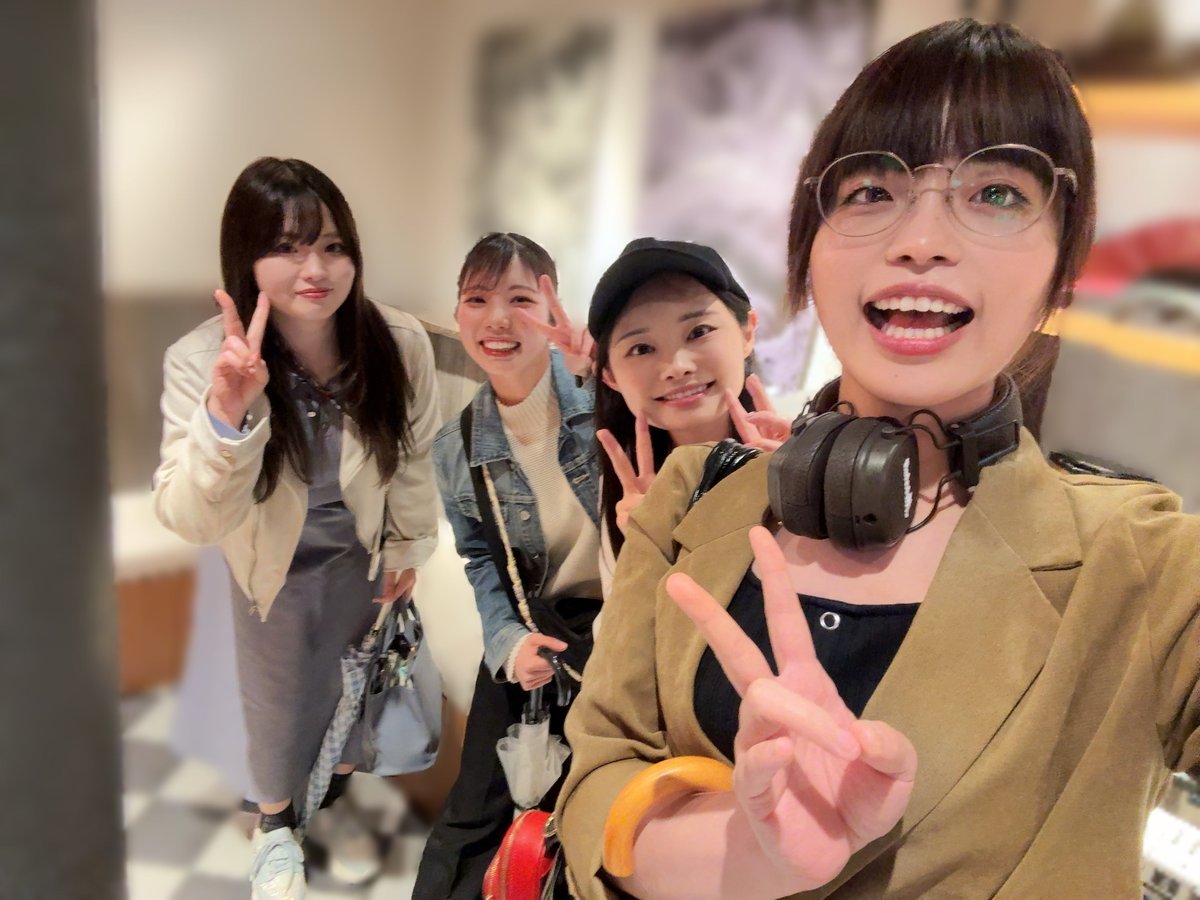 なんか知らない間に5月になってた🤔
元気です！！お誕生月です！！

この前、りなさんとなぎとぽちと会ってきたよー！！共演してから何年も経ってるのにずっと仲良くしてくれてうれしい☺️