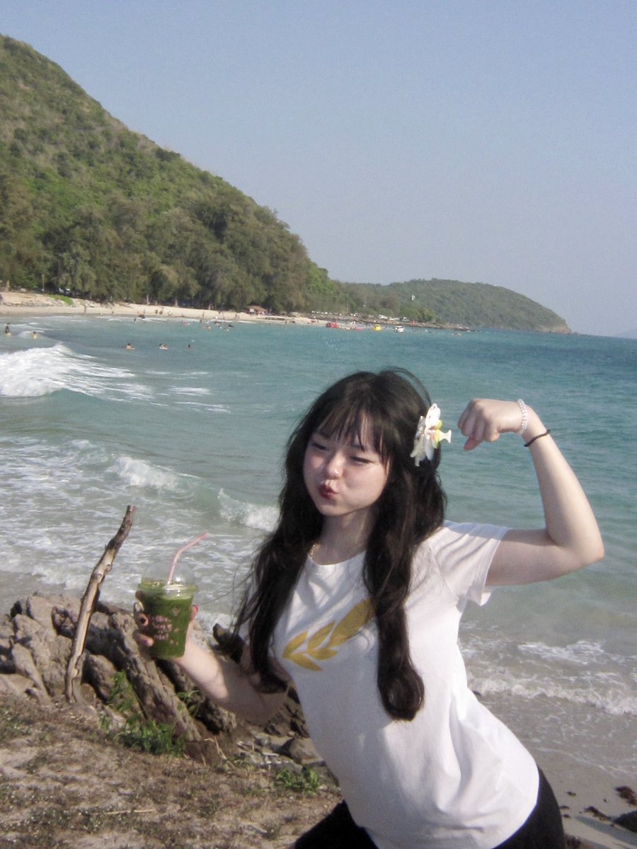 𑣲khunní tweet media