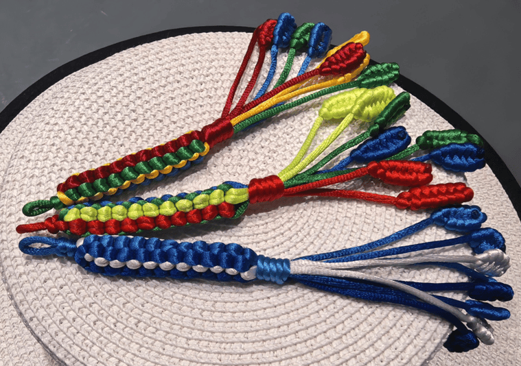 Sadr15319839's tweet image. Handmade charm alert! Spent the afternoon crafting these dainty macramé keychains—soft cotton, earthy tones, and tiny wooden beads. Perfect for gifting (or keeping for yourself ). Tag a friend who’d love this cozy vibe! #HandmadeWithLove #MacraméMagic #CraftyAfternoons