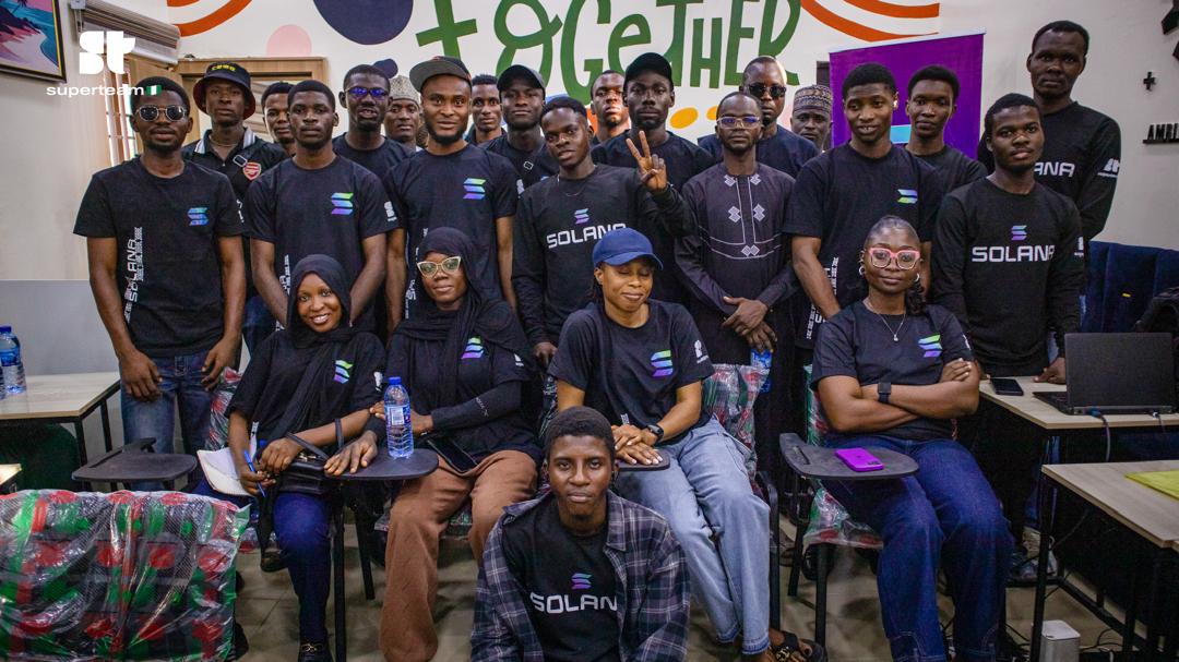 Imoncrypto's tweet photo. Successful IRL Solana EcosystemCall , bringing together our diverse community of developers, designers, and creatives. It was an impactful session focused on collaboration and the growth of the @solana ecosystem.
We are especially proud to highlight the innovative Solana products  from @SuperteamNG, Kano State @FlippayHQ by @_UncleGbenga @getOswap. 
@airbillspay, got spotlighted on the call.
 Their contributions underscore the depth of talent within our regional chapters.

Up next: Road to startup  village✈️....