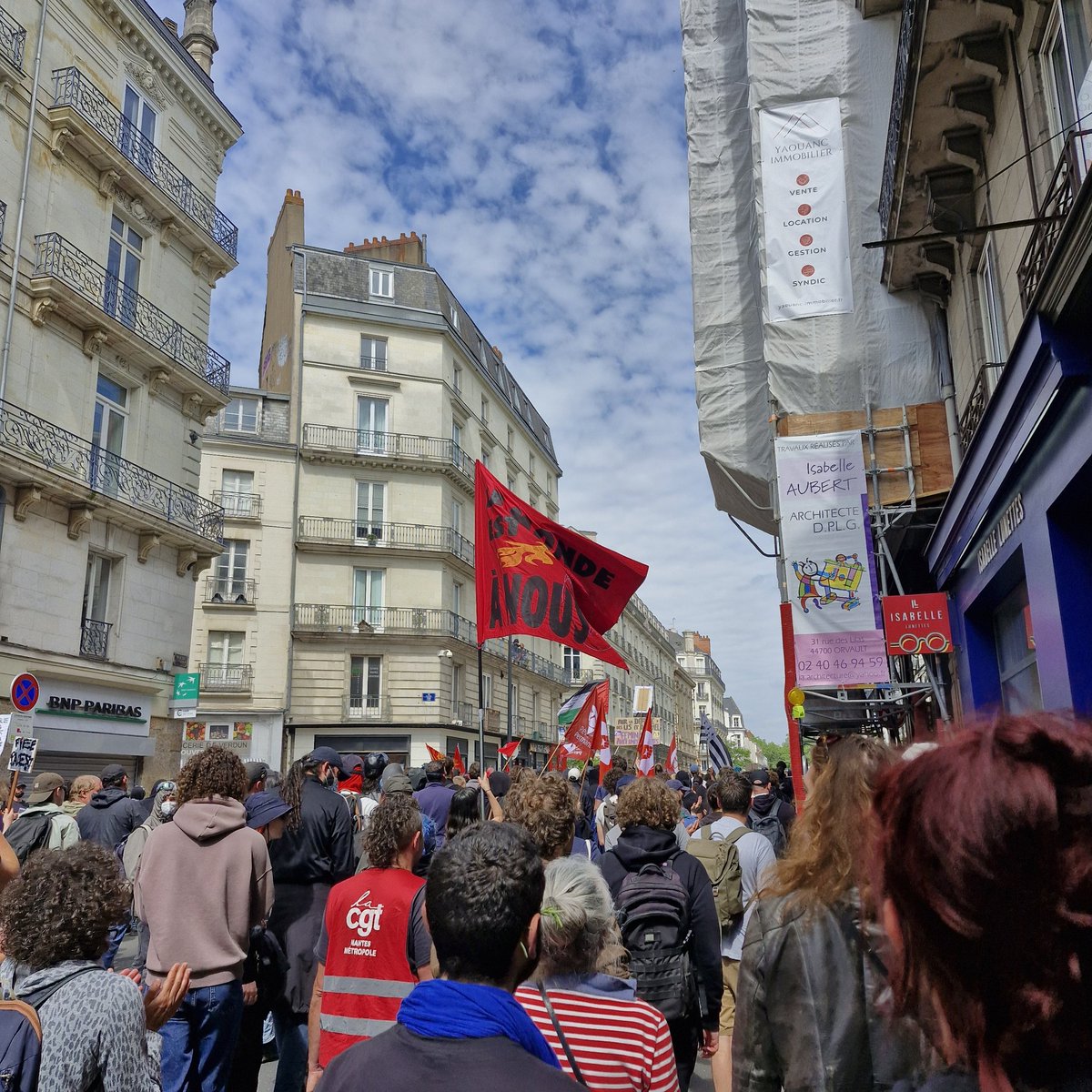 Theop_rn's tweet image. Des milliers de personnes dans les rues de #Nantes pour ce #1erMai 2026.