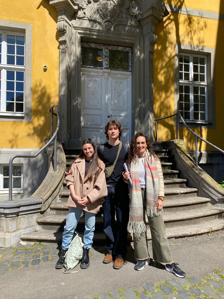 CPDCarmenAmaya's tweet image. “Dance on the European Stage”
Las maestras María Redondo y María Capilla han tenido la oportunidad de realizar “Job shadowing” en Gymnasium Essen-Werden, centro integrado de enseñanza secundaria y danza en Alemania. Gracias por la gran acogida.
#ErasmusPlus @sepiegob