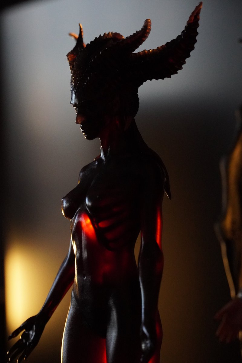 Grisy_Studio's tweet image. Timed to the atmosphere of the new Diablo IV expansion, I created a new, upgraded version of one of my earlier figures. 😈😇
#Diablo #DiabloIV #Lilith #Blizzard #FanArt #3DArt #ZBrush #Blender #CharacterArt #GameArt #3DPrinting #CollectibleFigure #Miniature