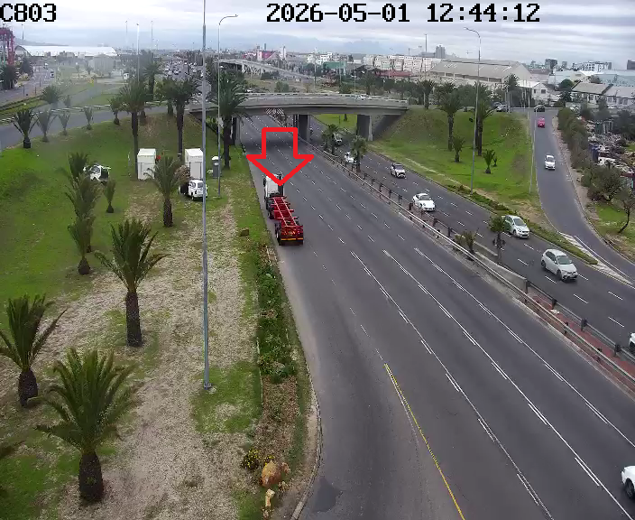CapeTownFreeway's tweet image. 26050100075: Stationary Vehicle on Lower Church ramp to N1 Outbound, Left lane obstruction, No delays. #BeTheChange