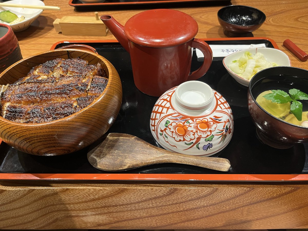 blockonbo's tweet photo. スタバきた https://t.co/dgRjKkPyrg
