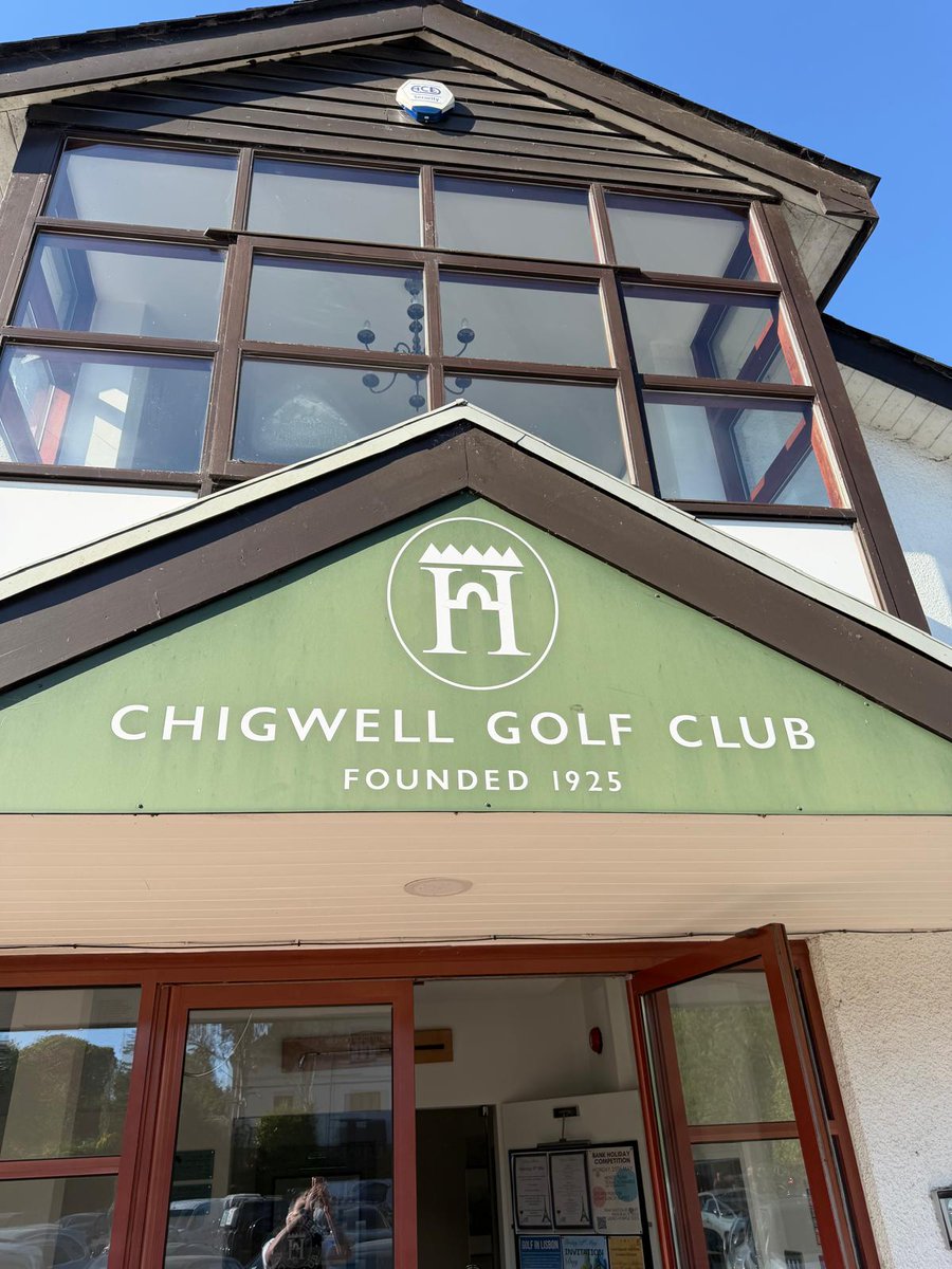 UKPackagingCoUK's tweet photo. 🏌️‍♂️ We’re off!

The UK Packaging Golf Day is underway today at the stunning Chigwell Golf Club.

High temps and high spirits, with perfect conditions for a day on the course, great shots, good company, and plenty of friendly competition already in full swing. ⛳ https://t.co/Jbi3RuW5rP