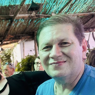 David tweet media