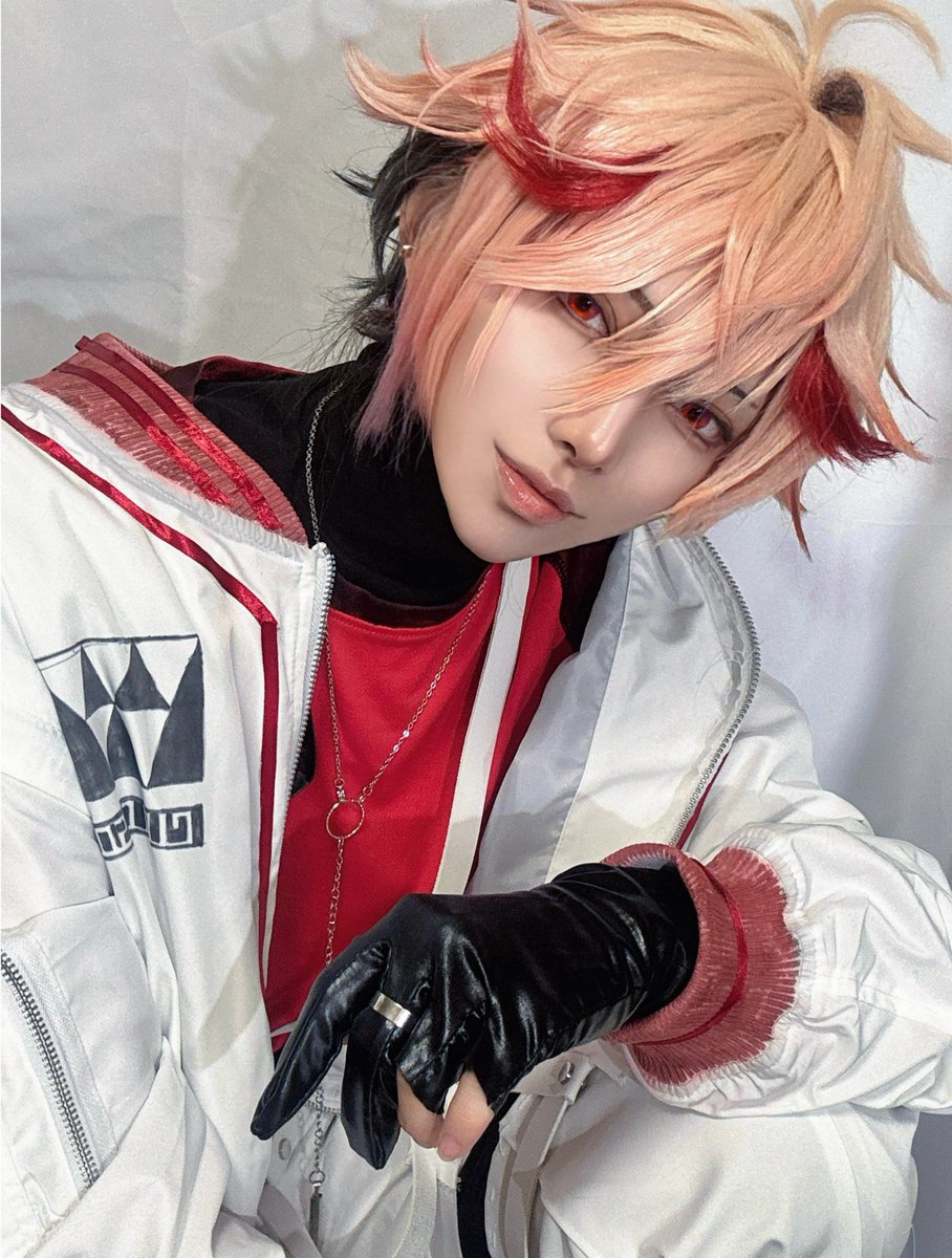 hkr_cos09's tweet photo. cos. 反転 https://t.co/Edw91jc2er