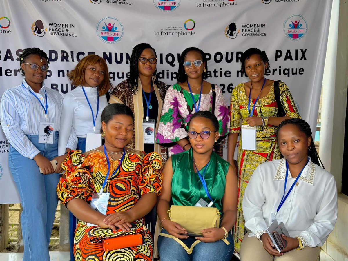 laprunelleasbl's tweet image. #Bukavu : des femmes formées au leadership numérique pour promouvoir la paix

La Prunelle RDC asbl a pris part, ce 30 avril 2026, à un atelier de formation en leadership numérique et diplomatie digitale à travers sa Directrice Exécutive, madame @ClaudineKituma2.

Organisée par