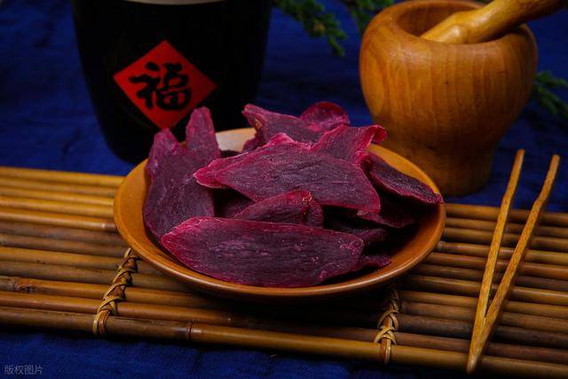 jjefersonn1's tweet image. NEW FIND: Organic Purple Sweet Potatoes!   Creamy texture, naturally sweet (no added sugar!), packed with anthocyanins u0026 fiber. Perfect for baking, smoothies or salads. Taste-tested: 10/10  #Superfood #HealthyEats