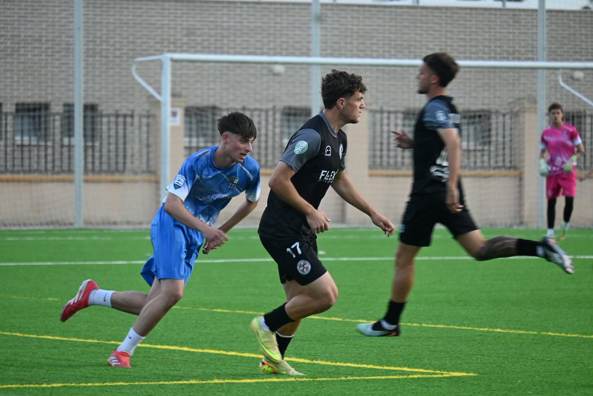 depmaritimo's tweet image. Imágenes de ayer 📸⚽

Tuvimos partido de entrenamiento junto a nuestro equipo juvenil @eflosalcazares 🔋💪🏼 

Seguimos trabajando hasta el el final ✨

#Fútbol #Entrenamiento #Juvenil #Equipo
