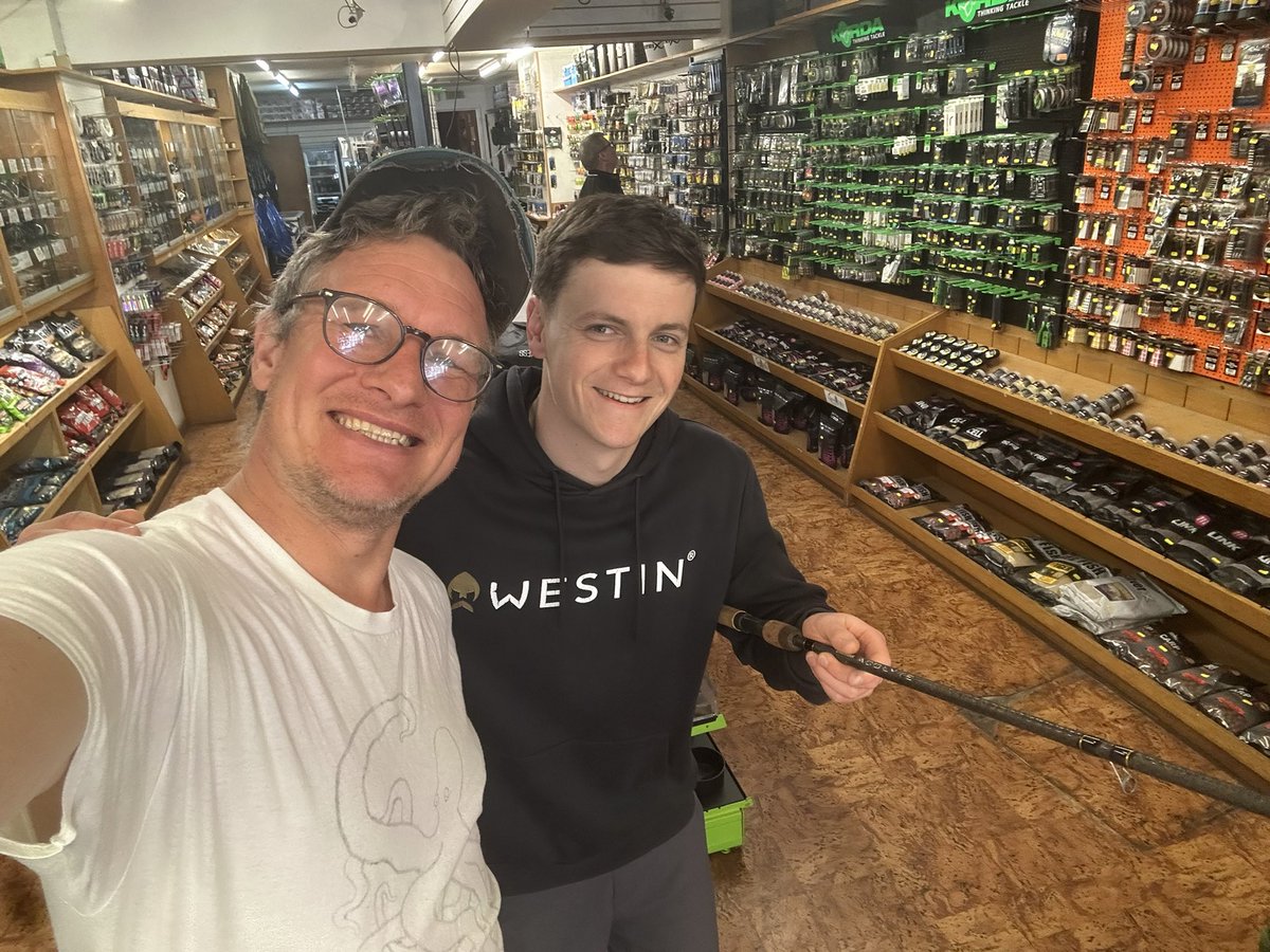 MillardWill's tweet image. Five section orders later, and I’ve got my trotting rod back!

It’s taken some repairing, but huge thanks to the lads at Garry Evans Tackle for their incredible patience and customer service!

#buylocal and support your tackle shop!
