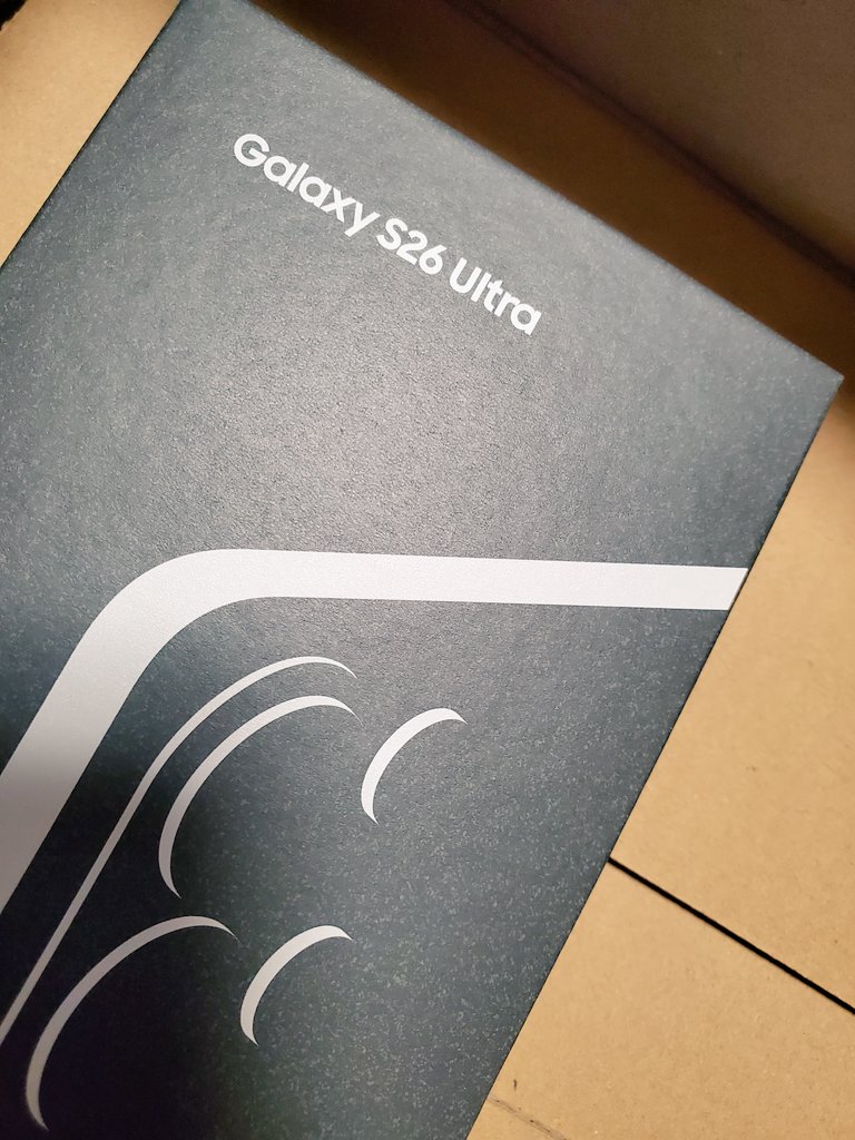 さほどかわらんはずなのに、新しい機種でけえ～