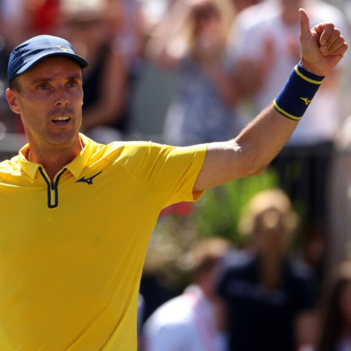 Tennis Legend tweet media