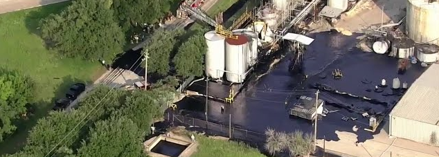 🚨SHOCKING | Worker was buried under three feet of hot tar after a ...