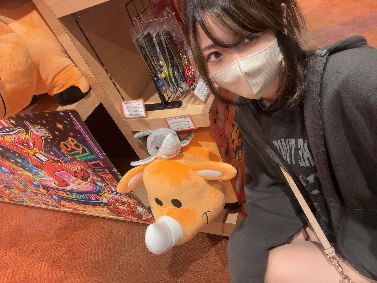 サメ tweet media
