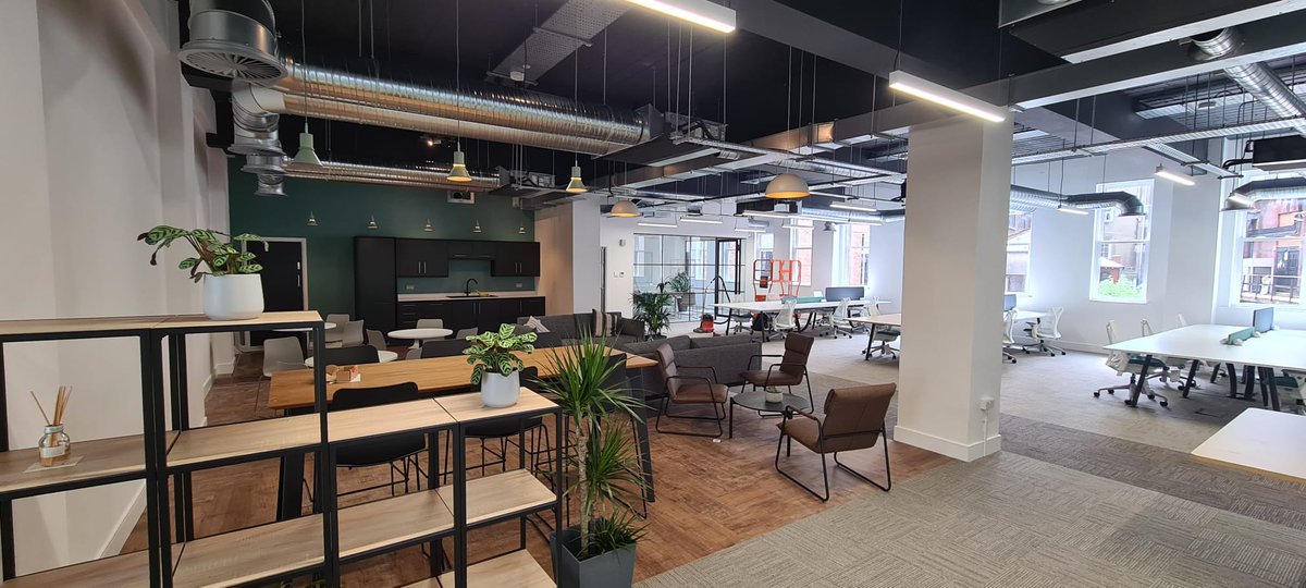stephenjabsltd's tweet photo. Transforming workspaces! Stephen Jabs delivered a flawless finish to the ground floor offices at the Prudential Building. 

https://t.co/3Zgs8x6Dbs 

#CommercialPainting #IndustrialPainting https://t.co/FpBZPS11oo