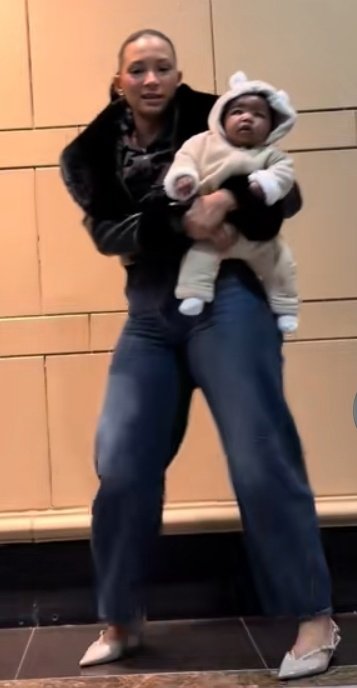 CallMagz's tweet photo. Mama bear and our Kenzo bear 😍❤️

GIFTED ASHLEY OGLE
ASHLEY IN ABUNDANCE 
#LoadedAshley https://t.co/eCsSecGmQy