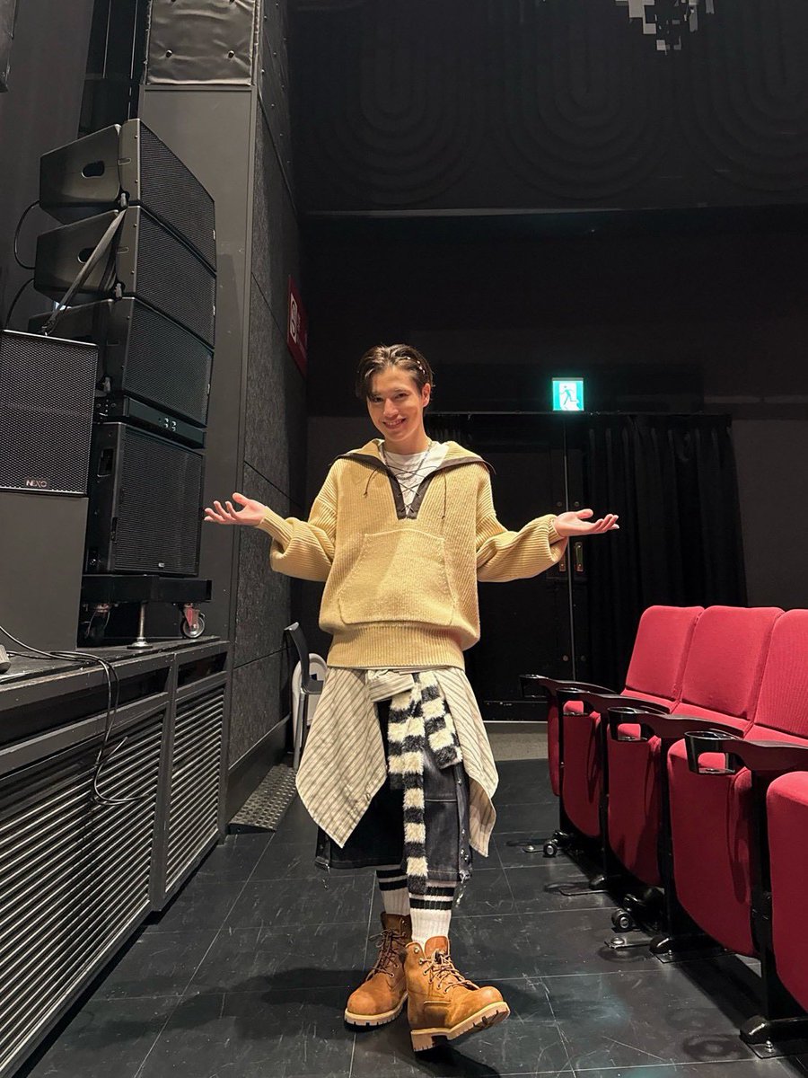 vvatap's tweet image. はーーーーー高まる🥺💗💗衣装もセトリもぜんぶ楽しみ🥺わくわく🥺💕💞💖
ふぁーーすとらいぶ選びきらんくらいどれも大好きだった✨✨✨この4️⃣枚でまだ悩めるもん（笑）
#山根航海
#MOVE #山根航海のせかんどらいぶ
