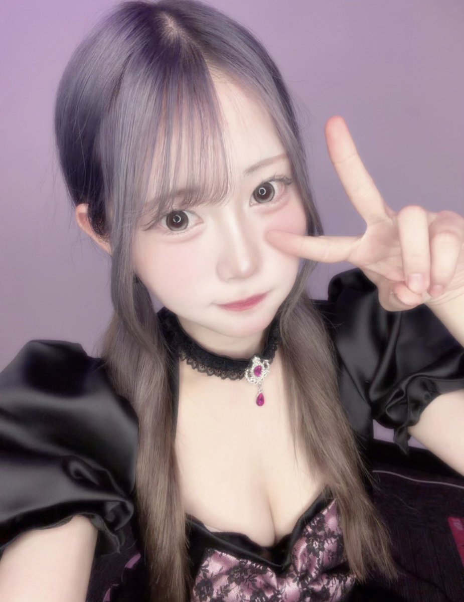 りり tweet media